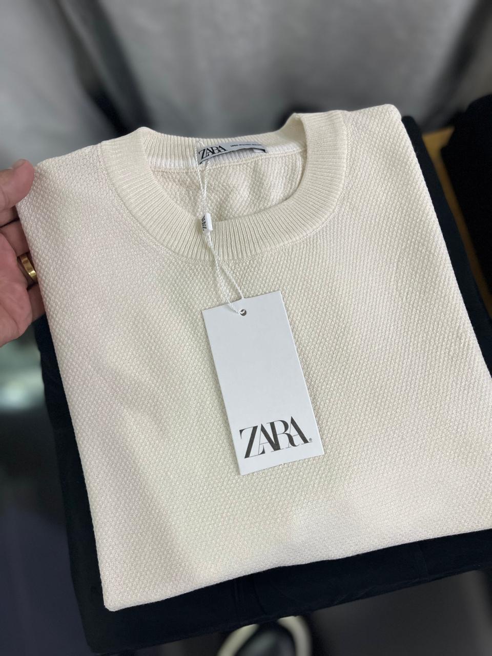 Camiseta em tricô Zara